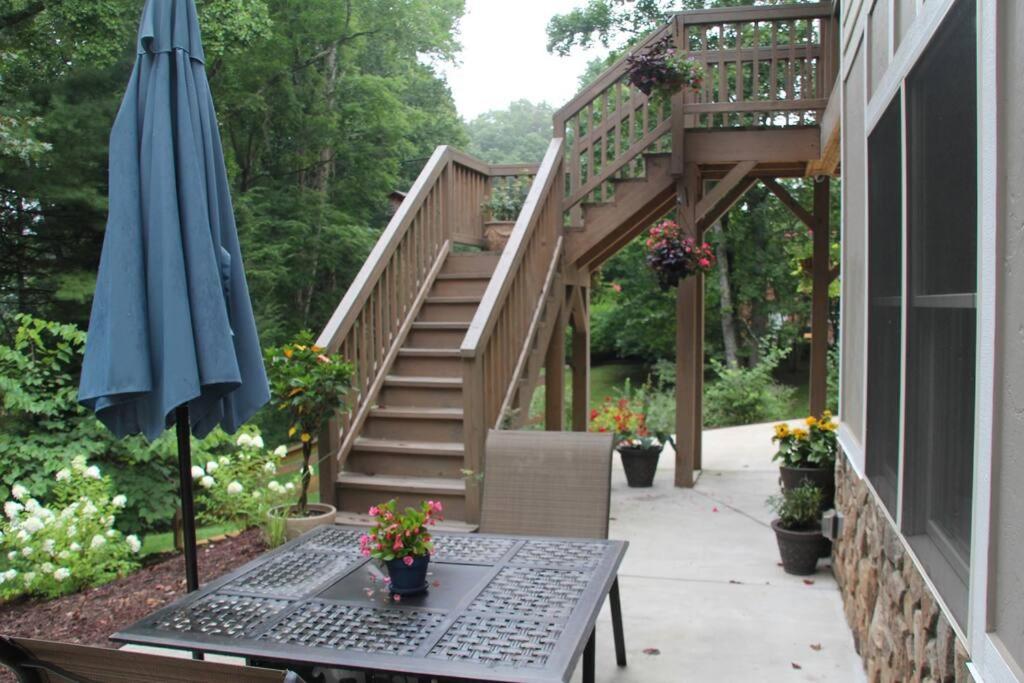 Apartment Bluebirds Nest 10 Min To Avl Biltmore Hot Tub Cont Bkfst Sparkling Water