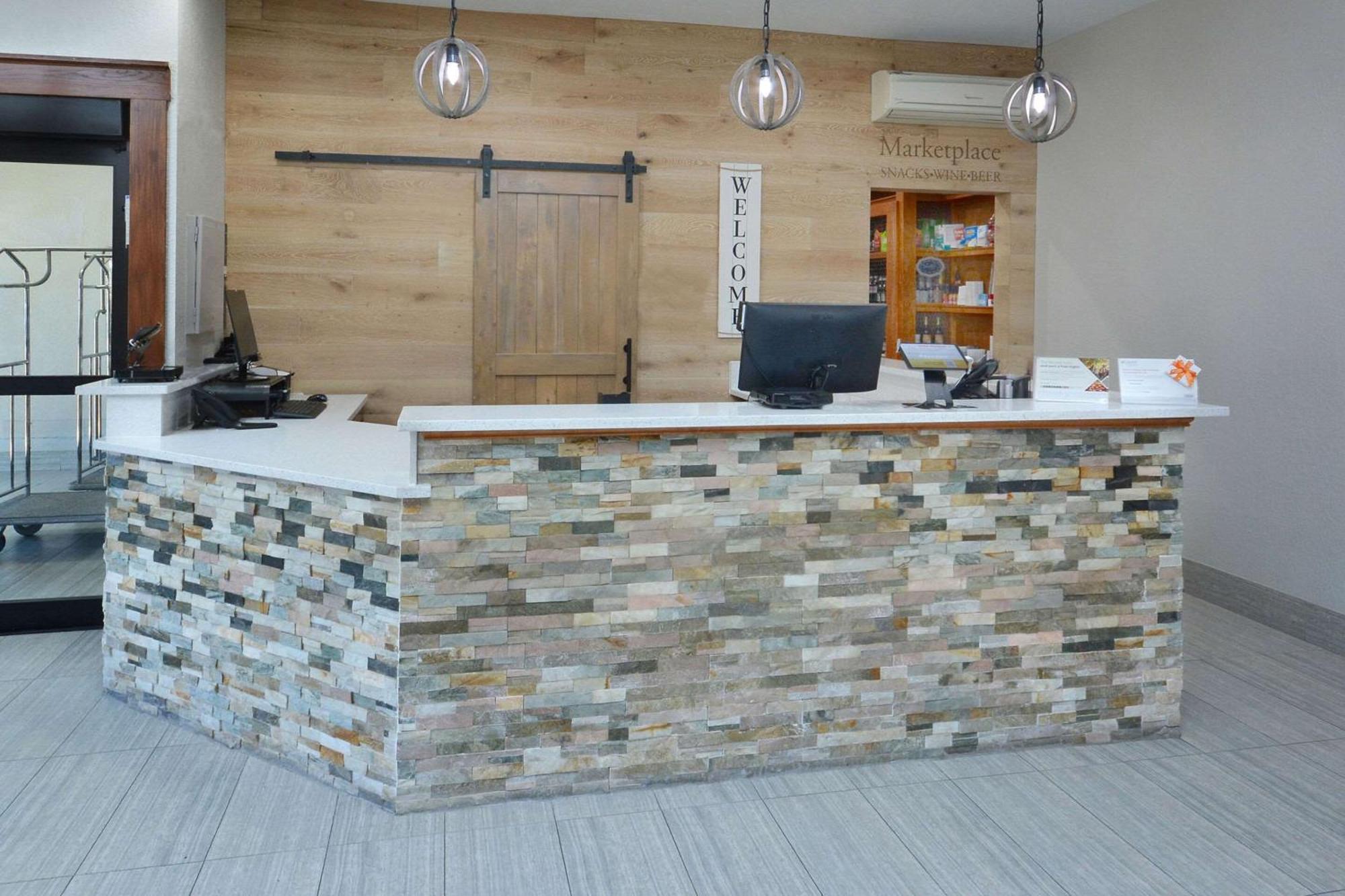 Brookstone Near Biltmore Village, Ascend Collection Hotel Asheville