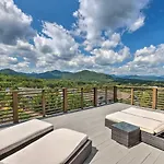 Luxe Asheville Home With Stunning Mountain Views!