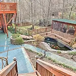 Asheville Mountain Getaway With Patio And Koi Pond!