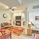 Asheville Mountain Getaway With Patio And Koi Pond!