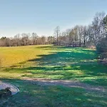 Gorgeous Home With Hot Tub Just 7 Miles To Downtown Asheville!