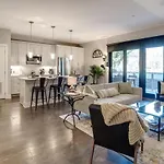 145 Biltmore Ave 541B0C