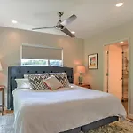 Luxe Townhouse With Garage And Terrace