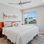 Short Coxe Avenue Townhome 233