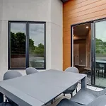 Beautiful South Slope Luxury Townhome Unit108