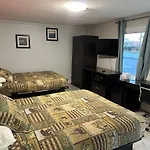Whispering Pines Motel