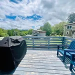 Ashby Cove