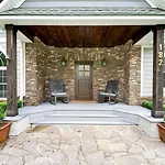 Secluded Luxury Home With Pool And Hot Tub In Asheville 15 Min To Downtown