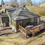 Sage Lodge By Avantstay 15 Min To Downtown Deck