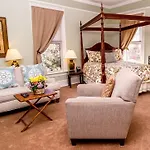 Hill House Bed & Breakfast Inn