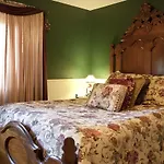 A Bed Of Roses Bed & Breakfast