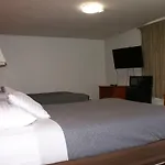 Whispering Pines Motel - Asheville