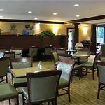 Holiday Inn Express Biltmore Square Mall