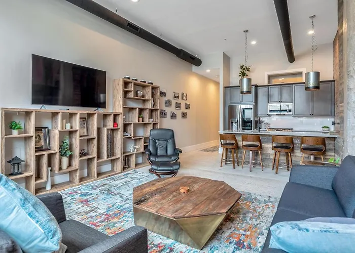Exceptional Downtown Condo