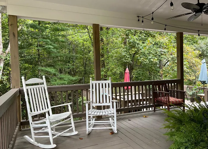 Robins Nest 10 Min To Asheville Biltmore Bkfst Hot Tub Fireplace Sparkling Water