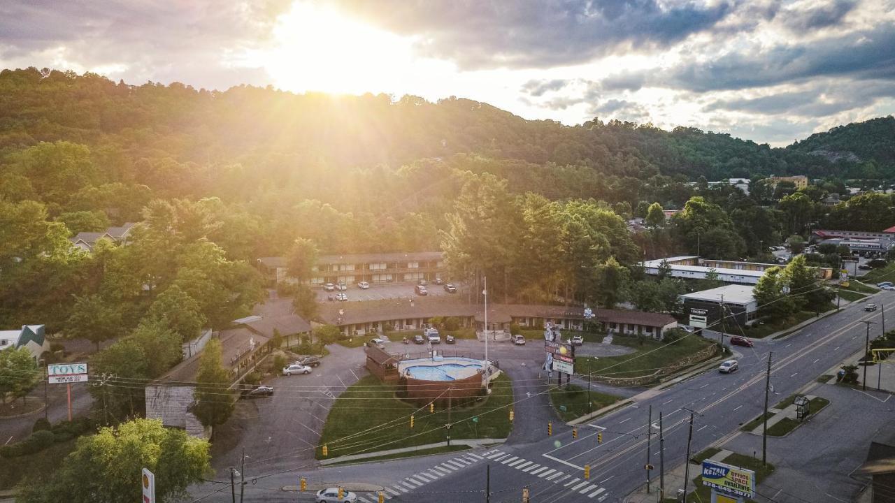 The Mountaineer - Motel 2*