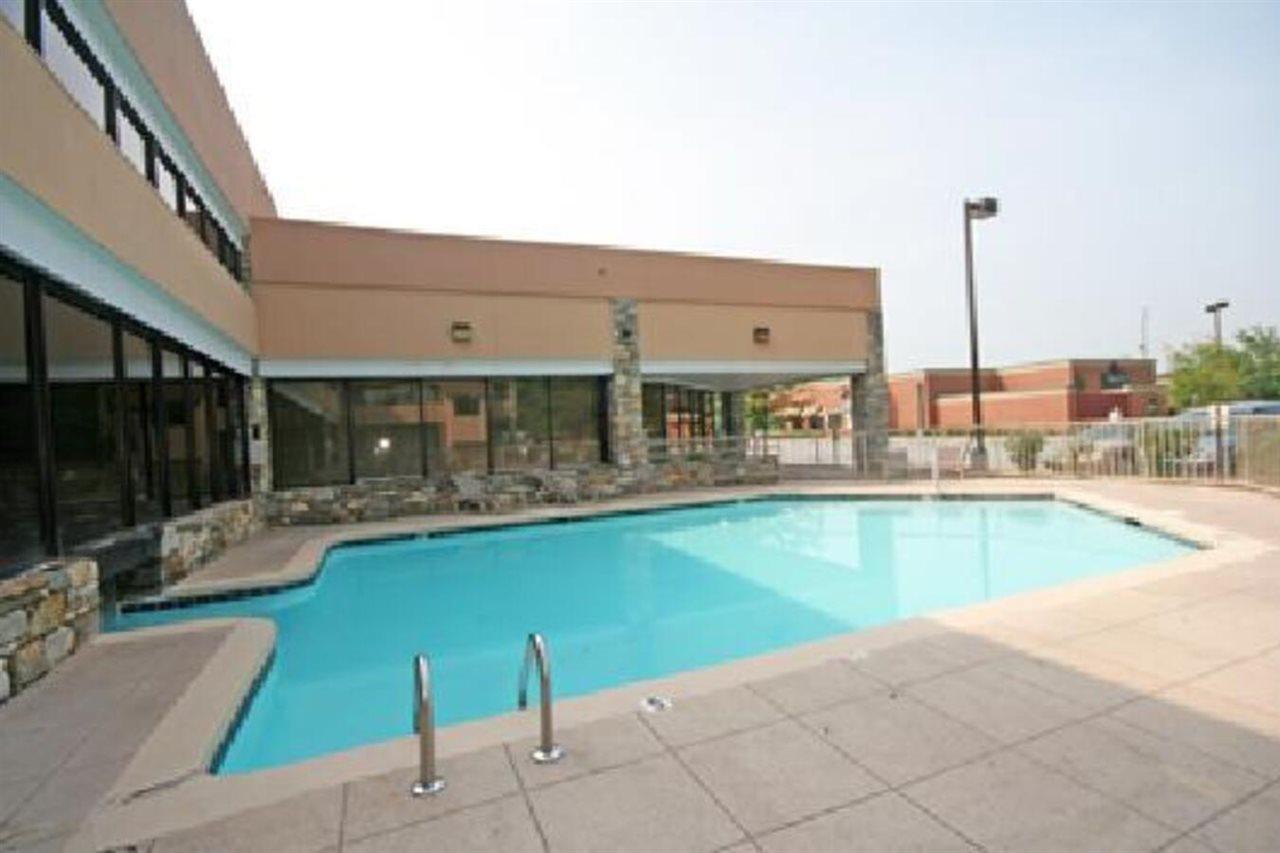 Hotel Ramada By Wyndham / Biltmore West