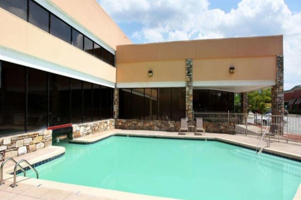 Ramada By Wyndham / Biltmore West