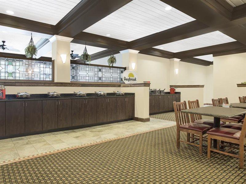 Days By Wyndham Asheville/mall 2*