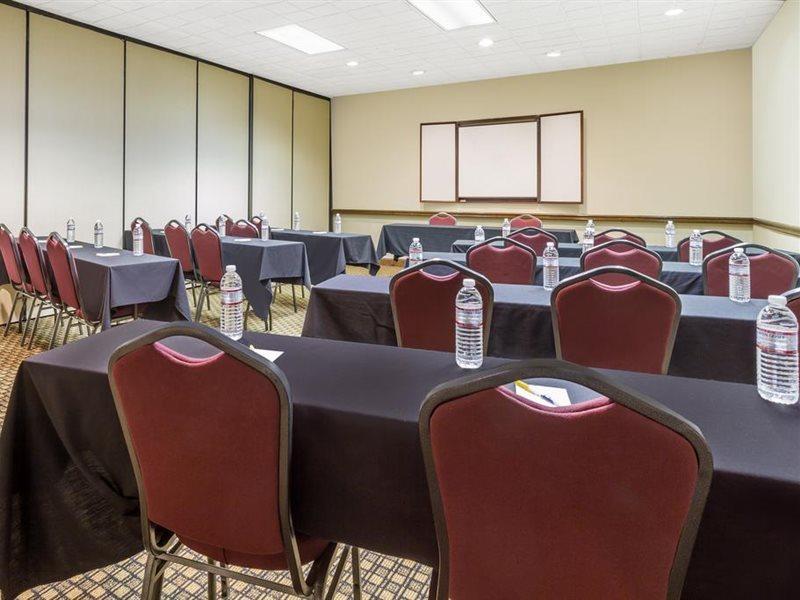 Days By Wyndham Asheville/mall 2* Asheville