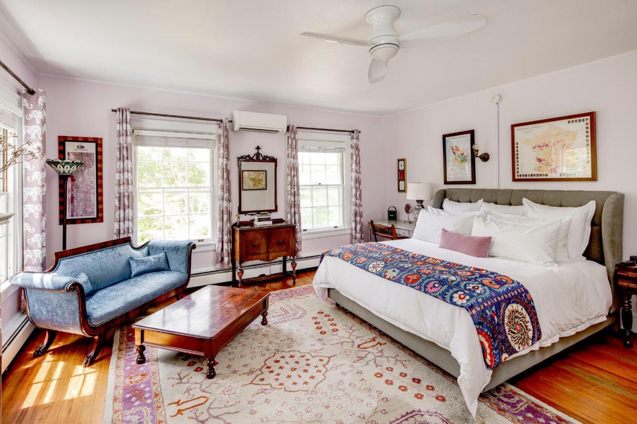 Bed & Breakfast The Applewood Manor 4*