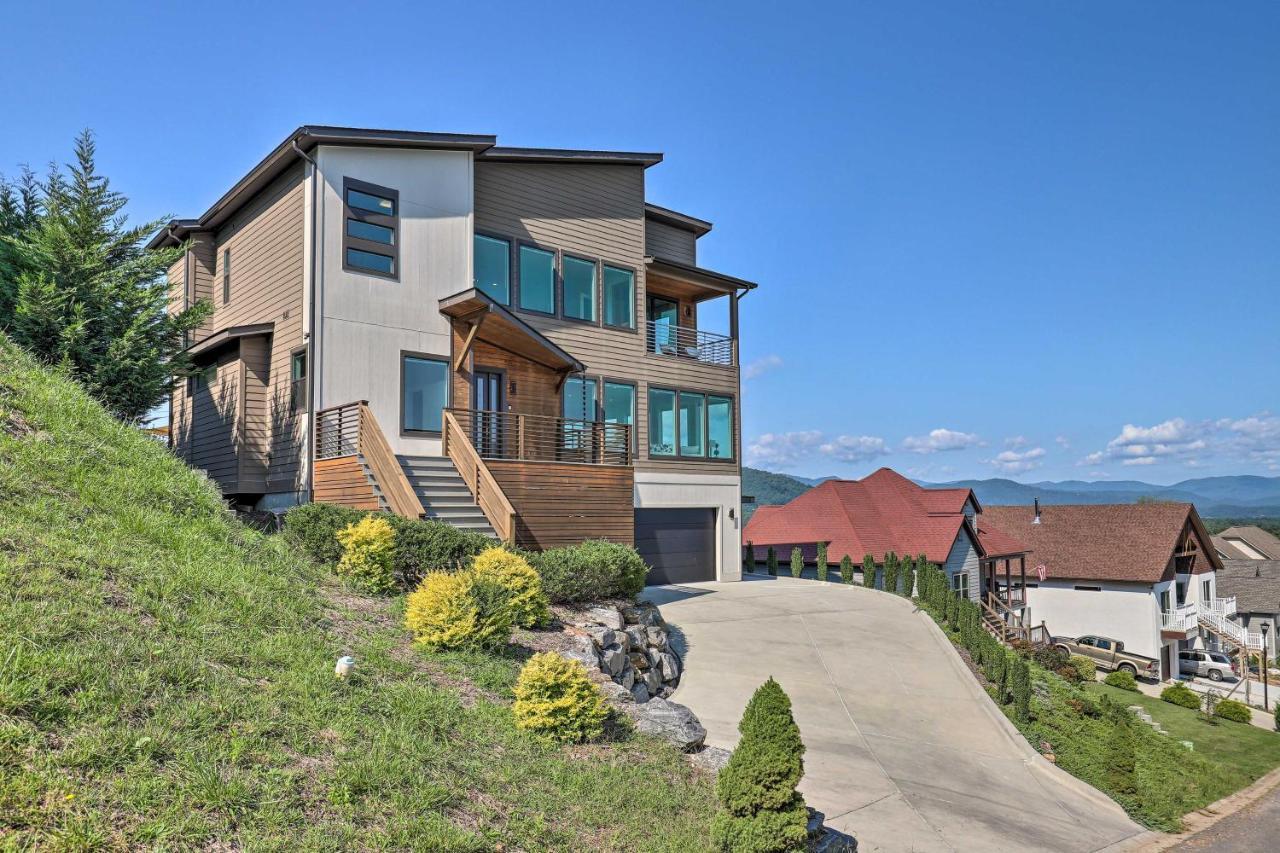 Luxe With Stunning Mountain Views! * Asheville