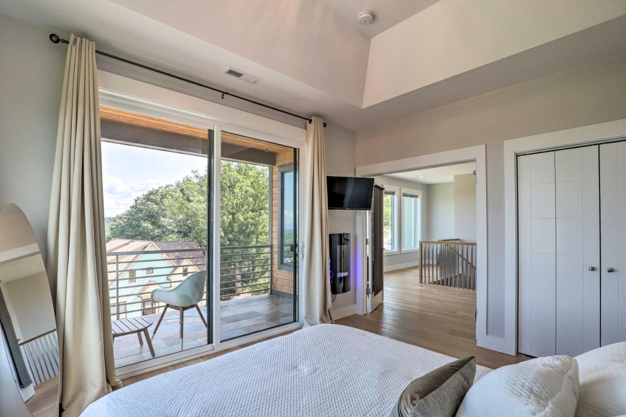 Luxe With Stunning Mountain Views! Holiday home