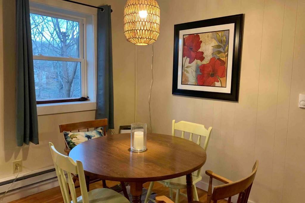 Holiday home Peaceful Garden Oasis - 3 Miles To Downtown! Asheville