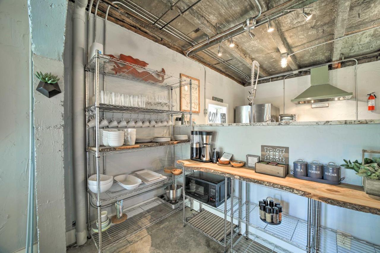 Eclectic Abode With Backyard Oasis! Asheville