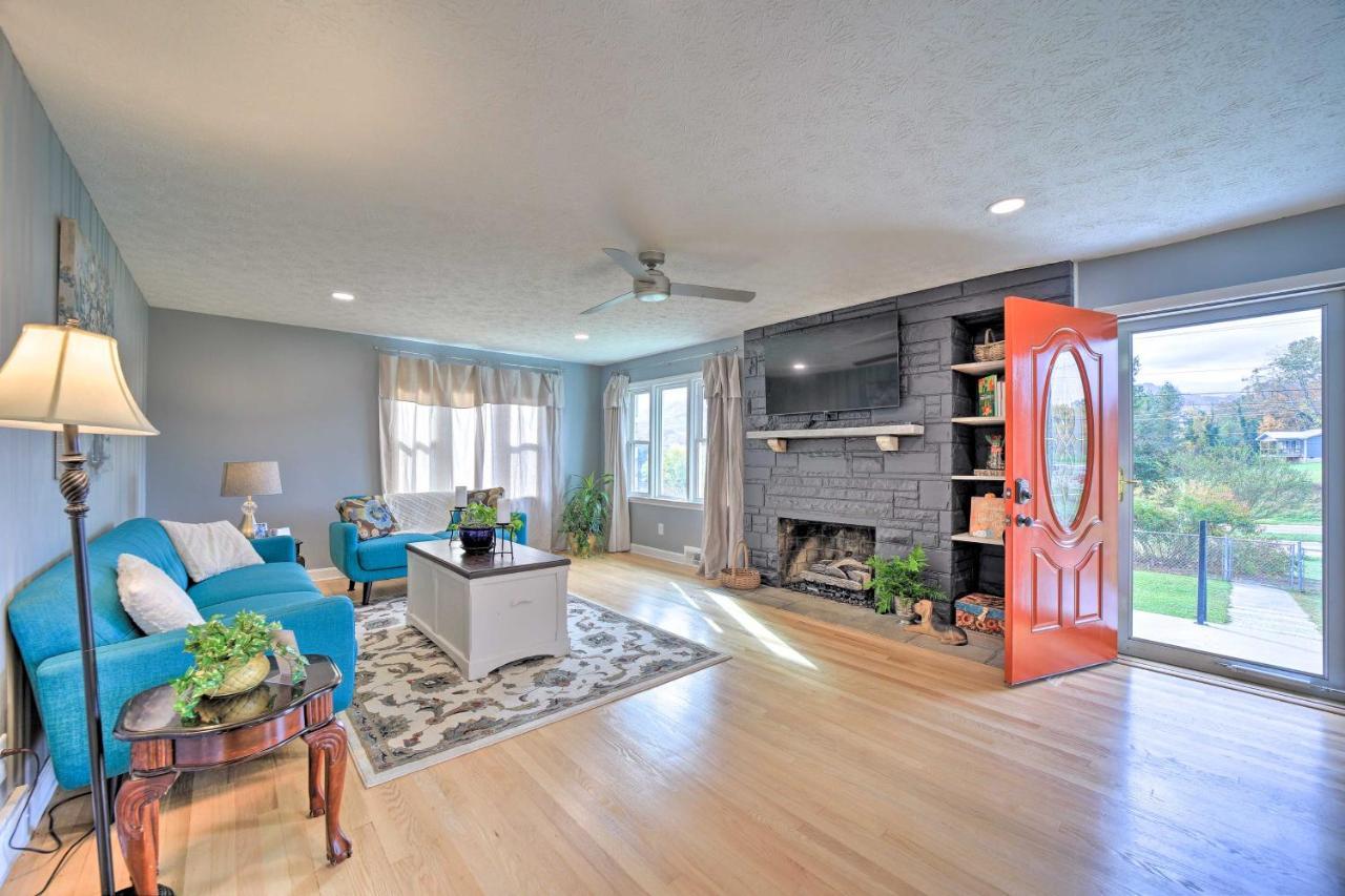 Holiday home With Fenced-in Yard 7 Mi To Downtown Asheville