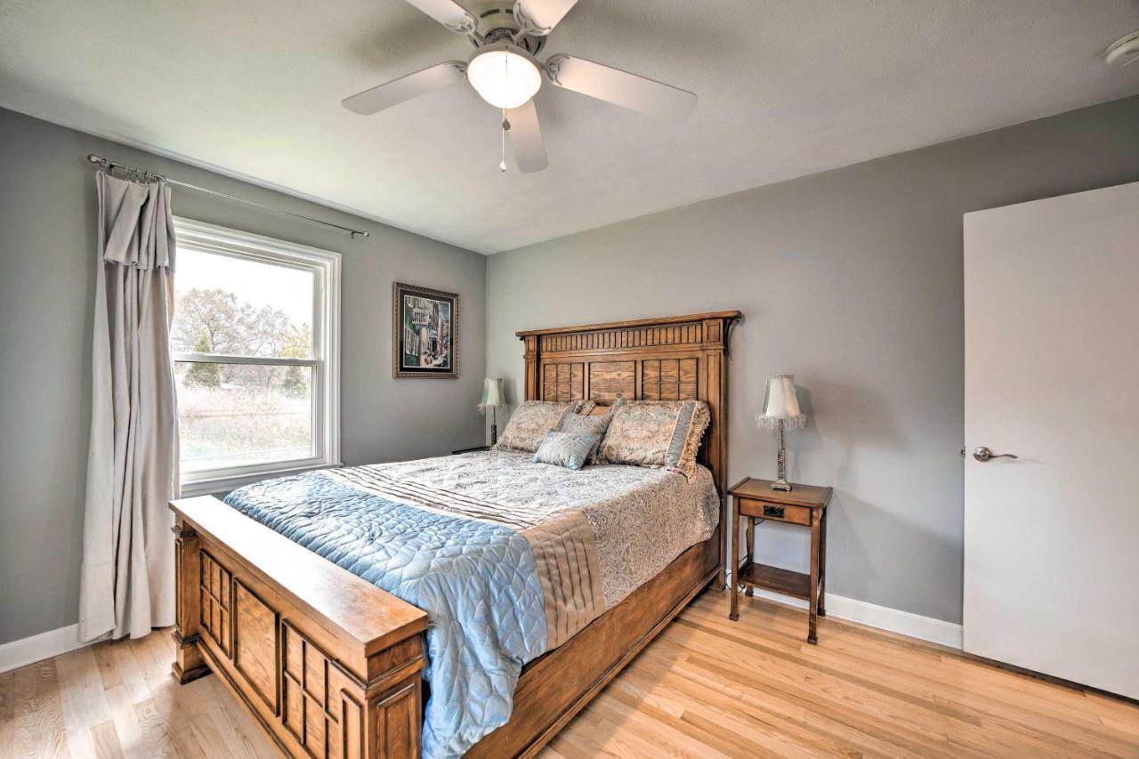 Holiday home With Fenced-in Yard 7 Mi To Downtown Asheville