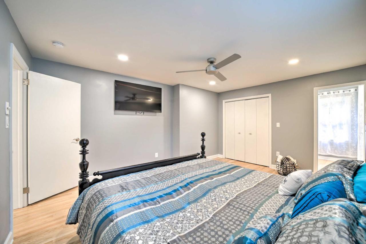 With Fenced-in Yard 7 Mi To Downtown Holiday home *