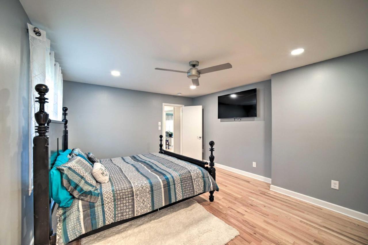 With Fenced-in Yard 7 Mi To Downtown