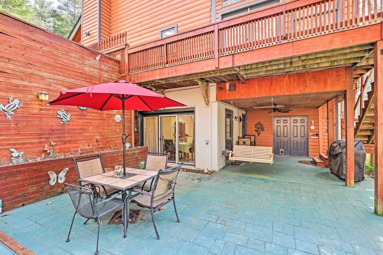 Mountain Getaway With Patio And Koi Pond! *