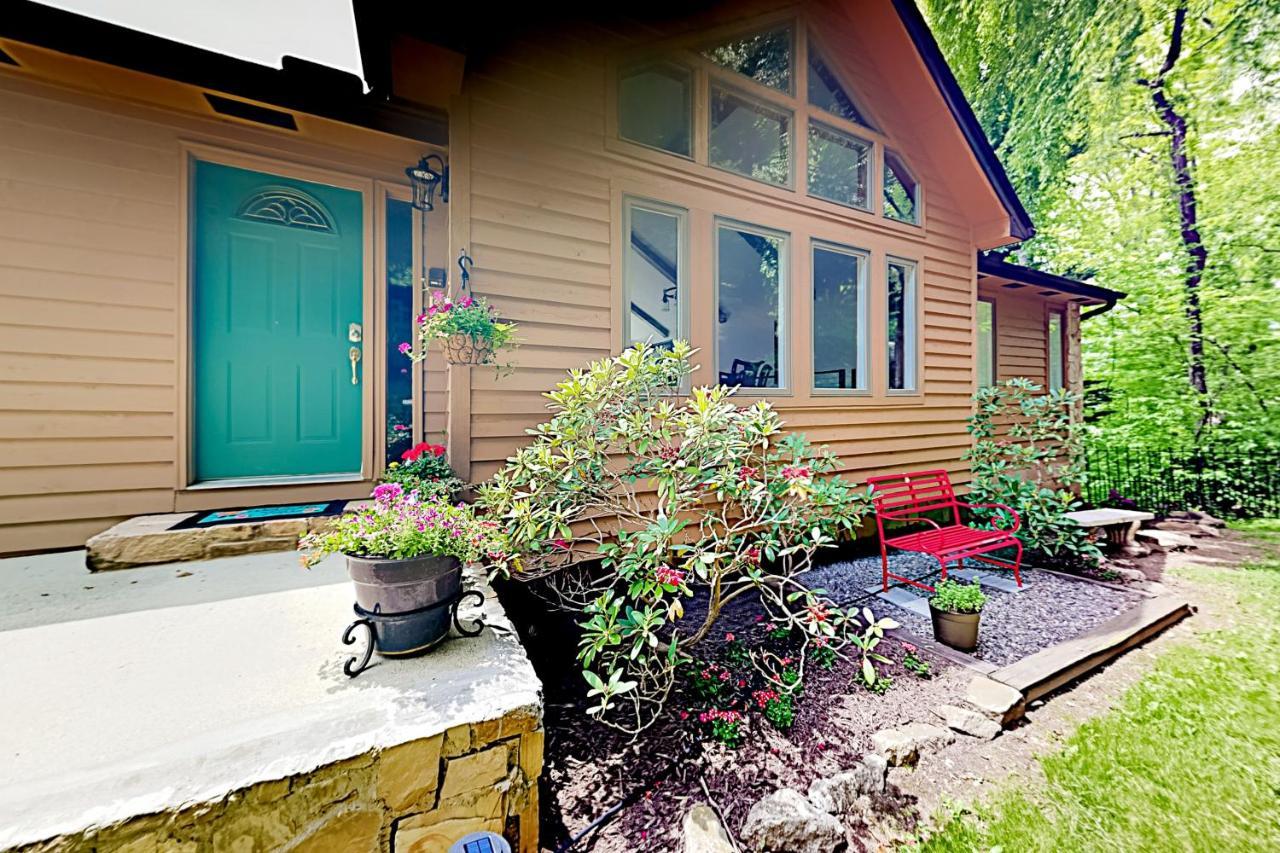 Cedarwood Getaway Asheville