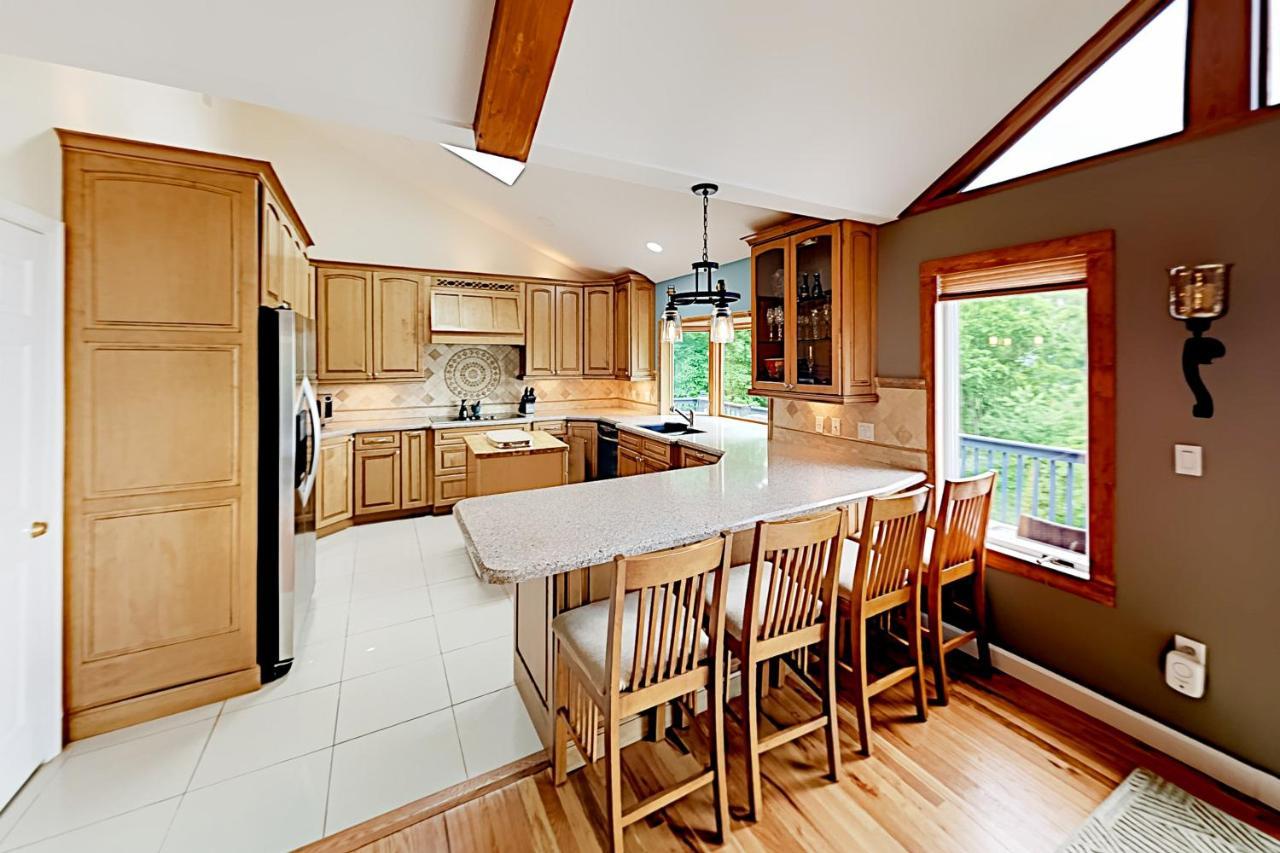 Cedarwood Getaway Holiday home *
