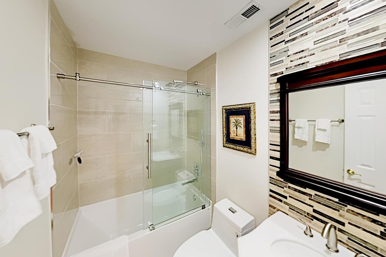 Cedarwood Getaway * Asheville