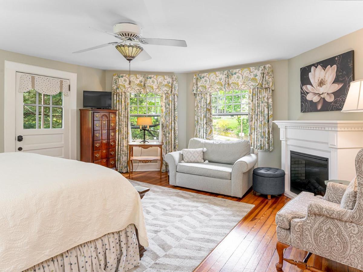 Pinecrest Bed & Breakfast Asheville