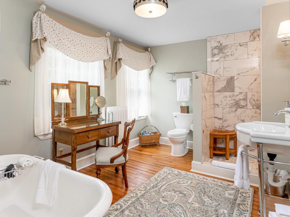 Bed & Breakfast Pinecrest 3*
