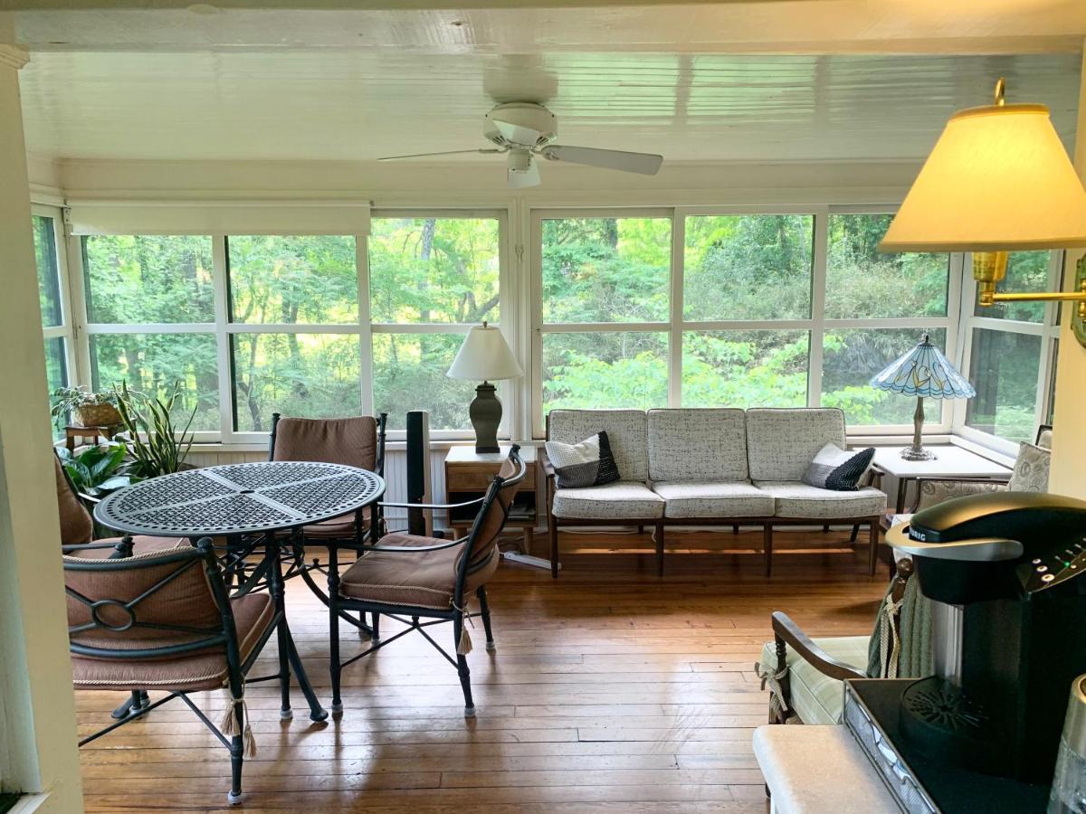 Pinecrest Bed & Breakfast