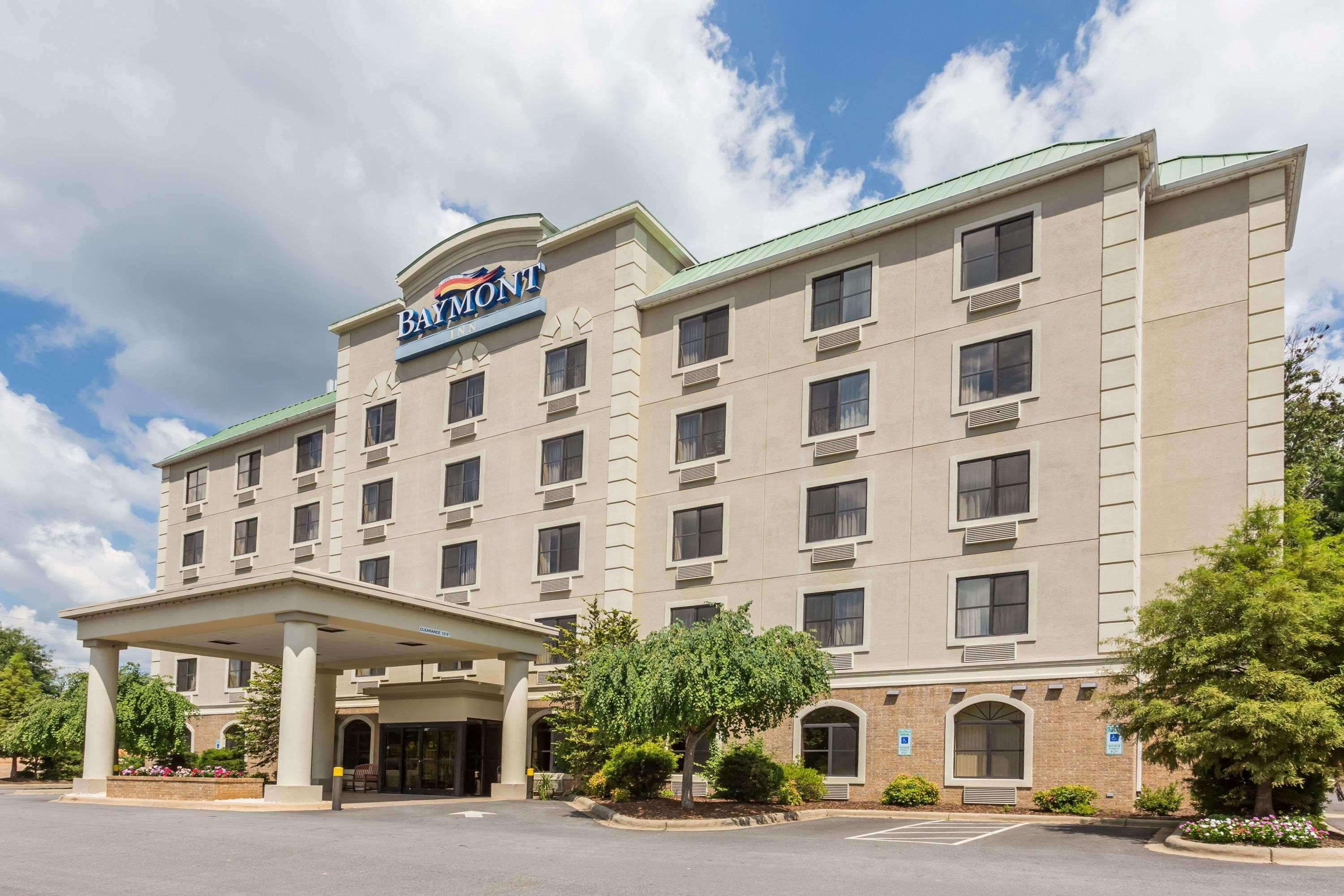 Baymont By Wyndham Asheville/biltmore 3*