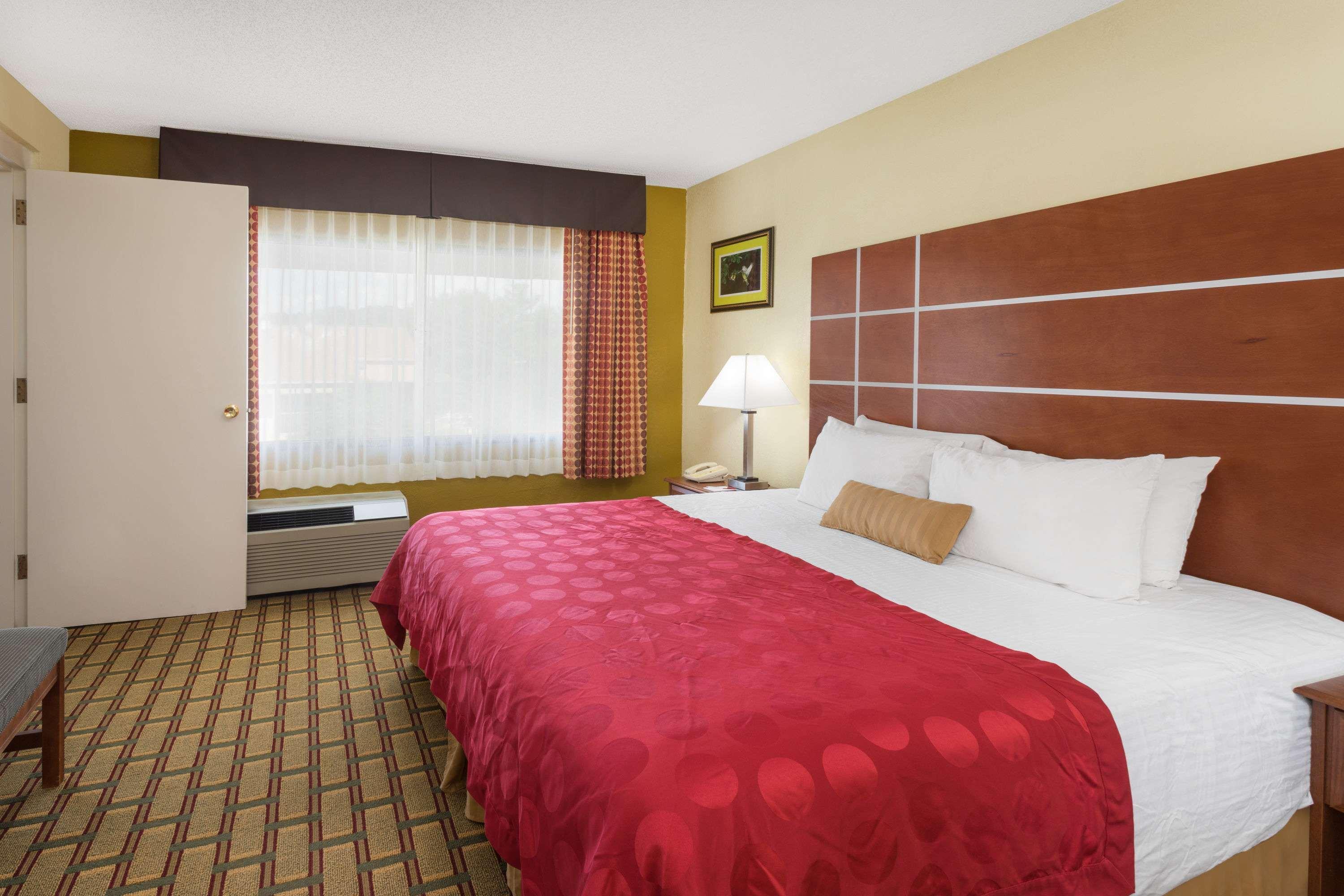 Ramada By Wyndham Southeast Hotel