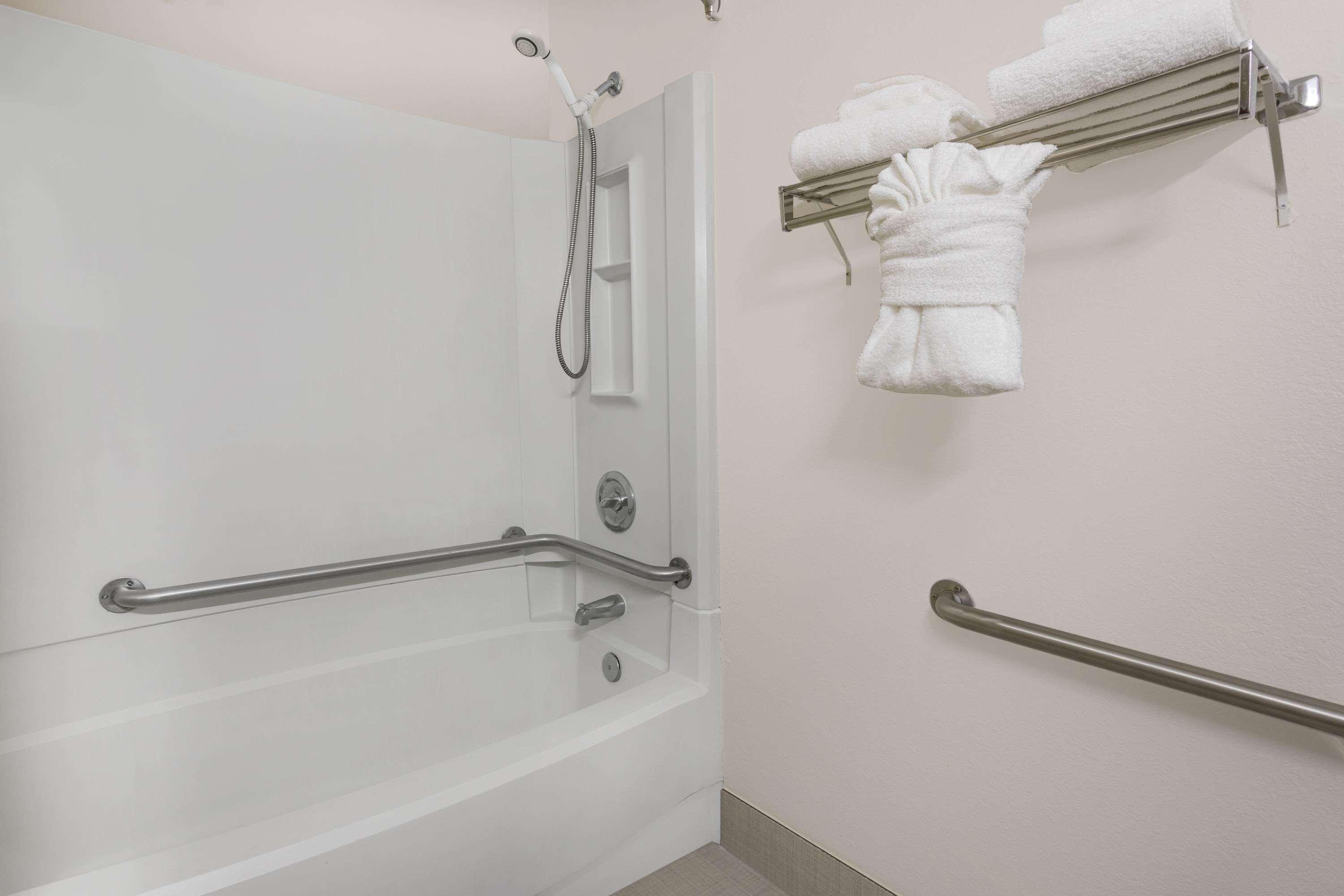 Hotel Ramada By Wyndham Southeast