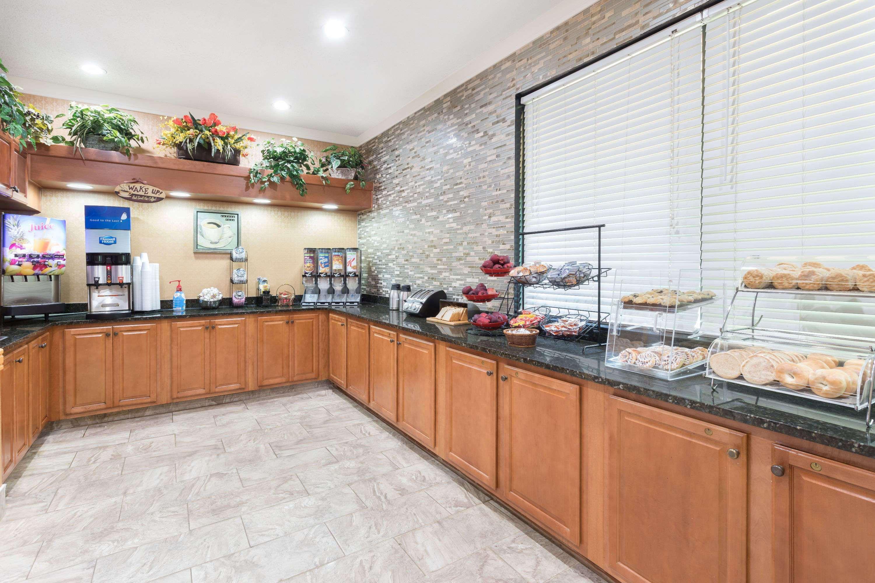 Ramada By Wyndham Southeast