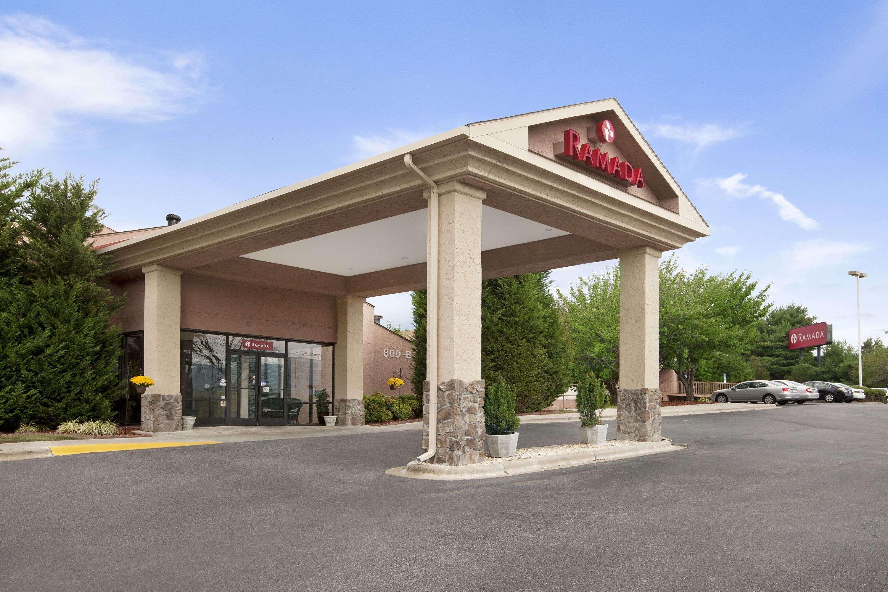 Ramada By Wyndham Southeast 2* Asheville