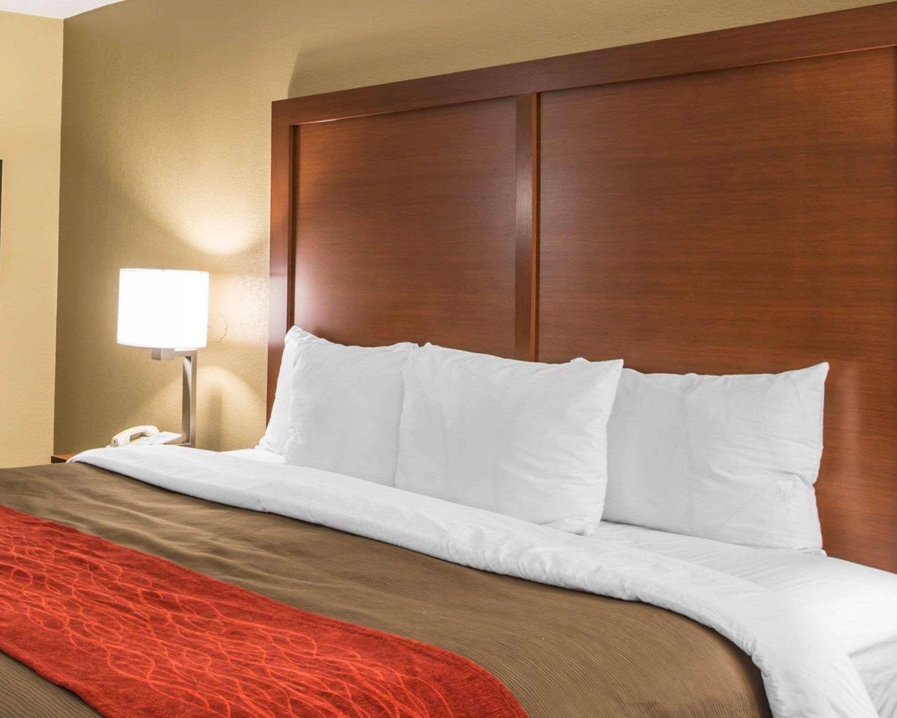 Comfort Biltmore West