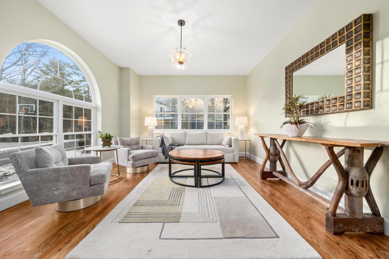 Secluded Luxury With Pool And Hot Tub In 15 Min To Downtown Asheville