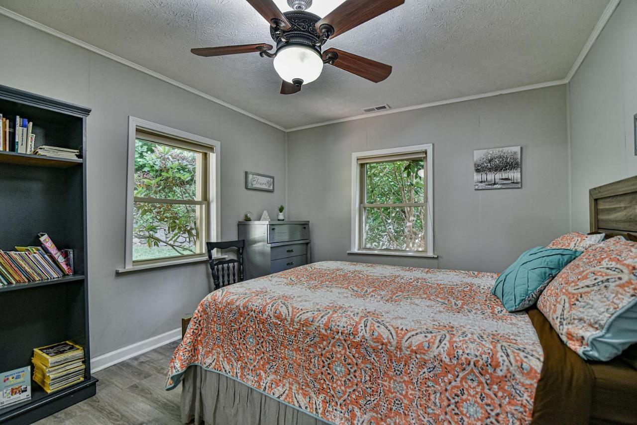 South With Hot Tub Just 11 Miles To Downtown Asheville