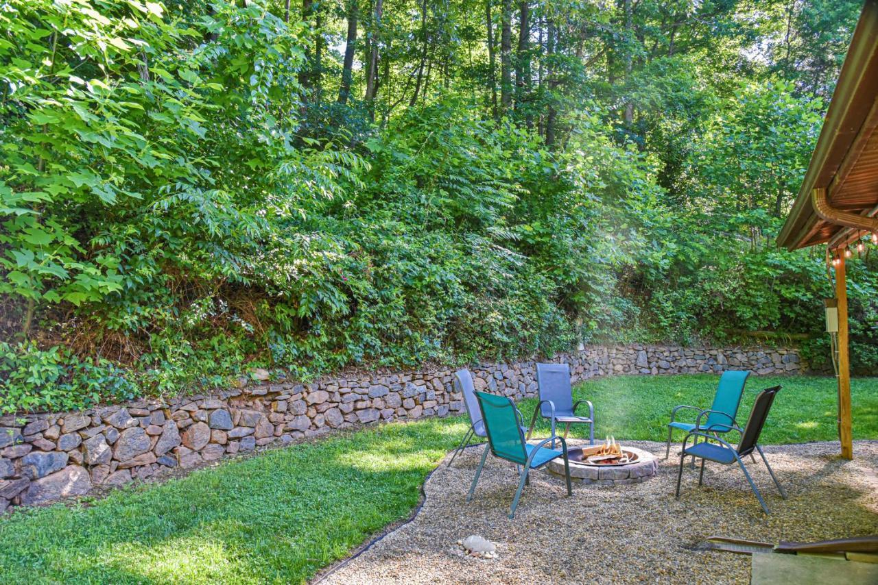 South With Hot Tub Just 11 Miles To Downtown Holiday home